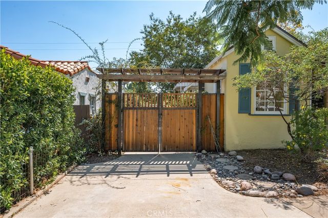 2024 Beverly, Pasadena, CA 91104