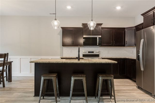 3204 Asher Way 128, Jeffersonville, IN 47130