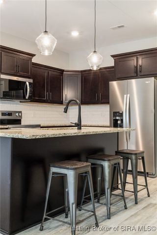 3204 Asher Way 128, Jeffersonville, IN 47130