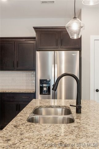 3204 Asher Way 128, Jeffersonville, IN 47130