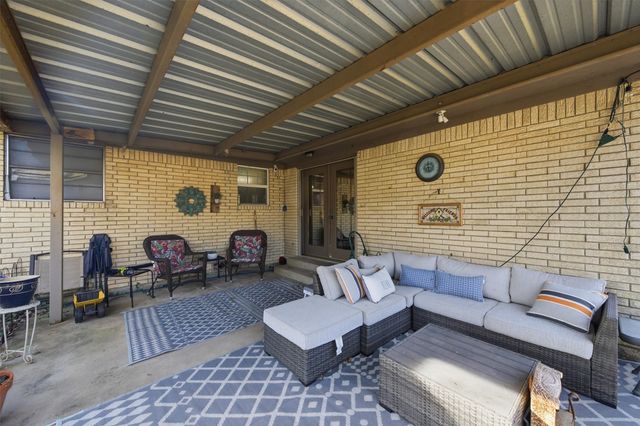 515 Pecan Street, Collinsville, TX 76233