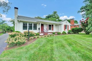 6901 Greenlawn Rd, Louisville, KY 40222
