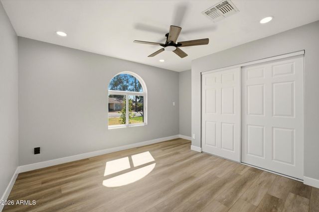 1822 W HIGHLAND Avenue, Phoenix, AZ 85015