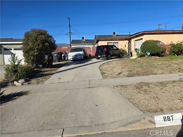 887 Carlotta Court, Redlands, CA 92374