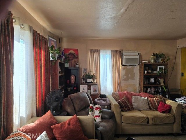 887 Carlotta Court, Redlands, CA 92374