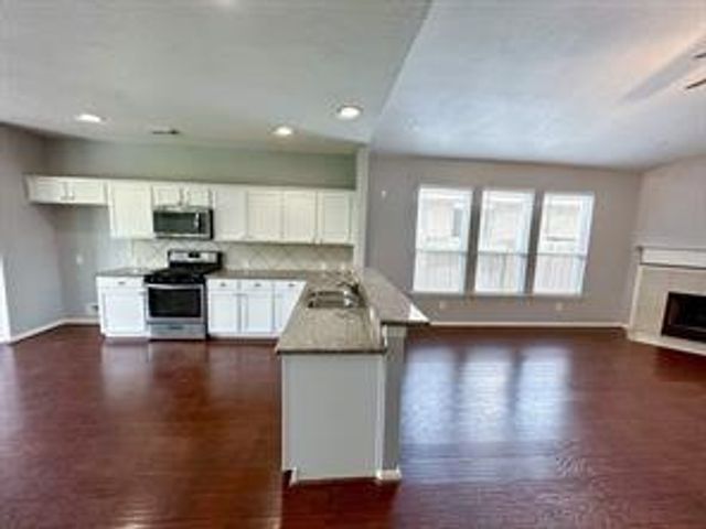 9418 Brackenton Crest Drive, Spring, TX 77379