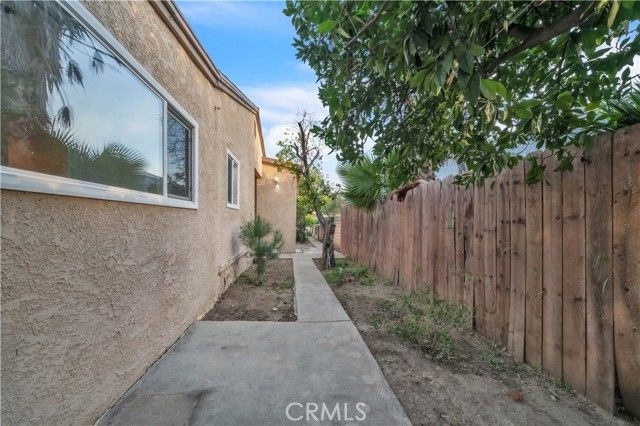 14357 Herron Street, Sylmar (los Angeles), CA 91342