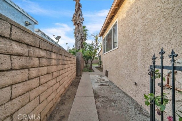 14357 Herron Street, Sylmar (los Angeles), CA 91342