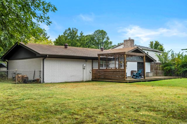 12 Burford Drive, Conway, AR 72034