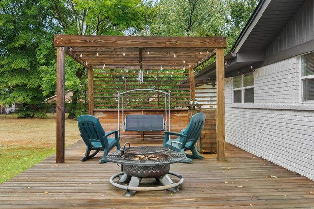 12 Burford Drive, Conway, AR 72034