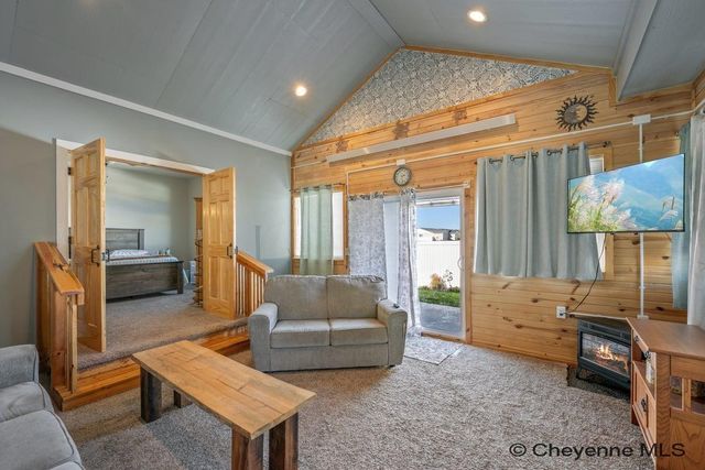 3815 BLUE SAGE RD, Cheyenne, WY 82001