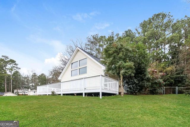 2536 Lakeshore Drive NE, Conyers, GA 30012