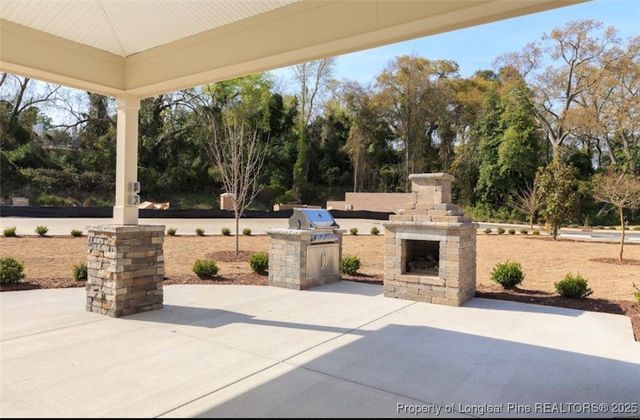 220 Hugh Shelton Loop 401, Fayetteville, NC 28301