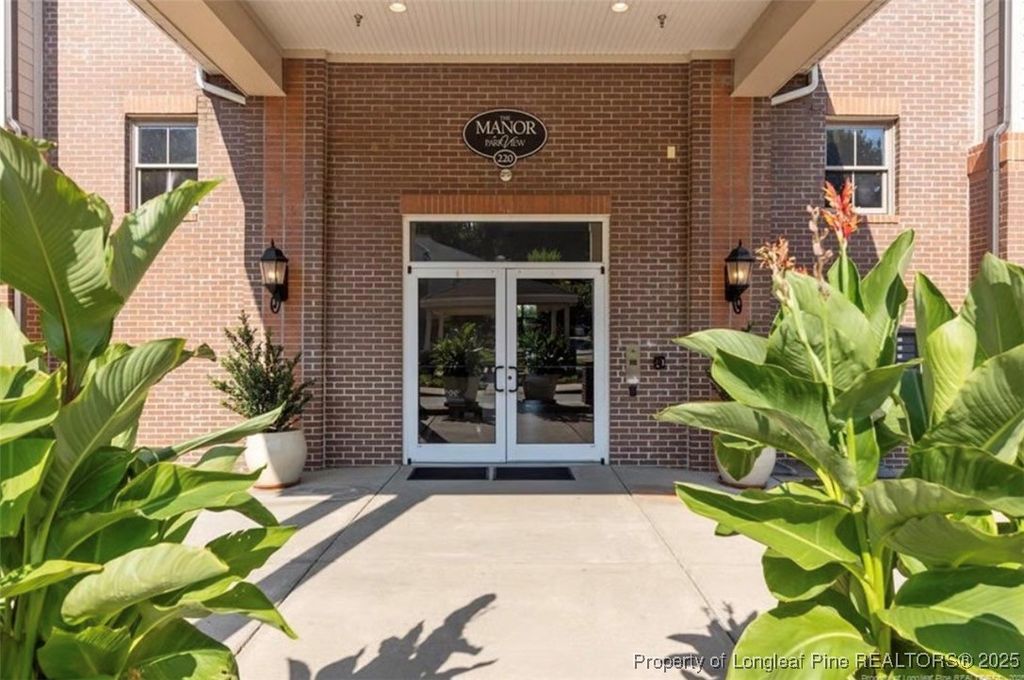 220 Hugh Shelton Loop 401, Fayetteville, NC 28301 — photo 3