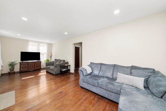 4218 Home Avenue, Stickney, IL 60402