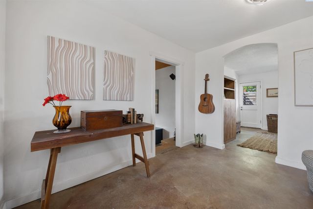 39304 N Olson Pr Nw, Benton City, WA 99320