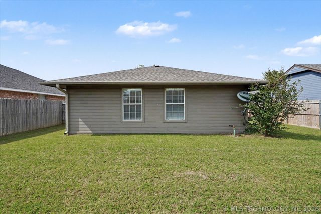 9414 E Magnoliawood Drive, Claremore, OK 74019