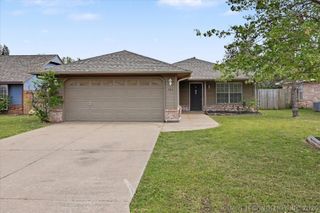 9414 E Magnoliawood Drive, Claremore, OK 74019