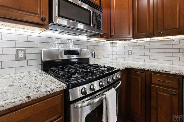 1507 Lynn Meadows Dr, Pueblo, CO 81005