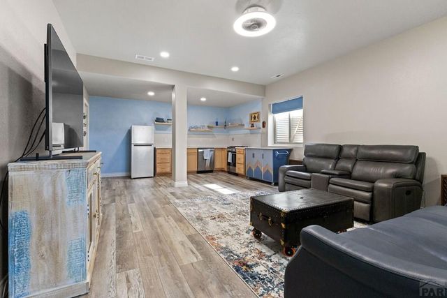 1507 Lynn Meadows Dr, Pueblo, CO 81005