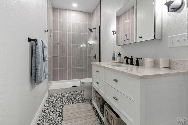 1507 Lynn Meadows Dr, Pueblo, CO 81005