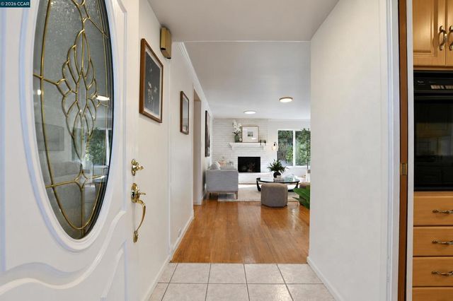 232 Coleen St, Livermore, CA 94550