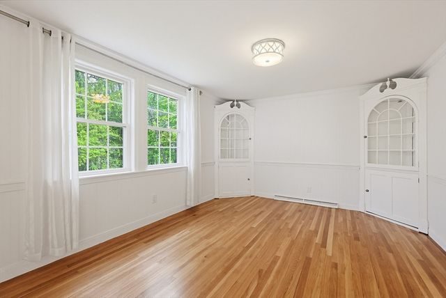 11 Malvern Rd, Norwood, MA 02062