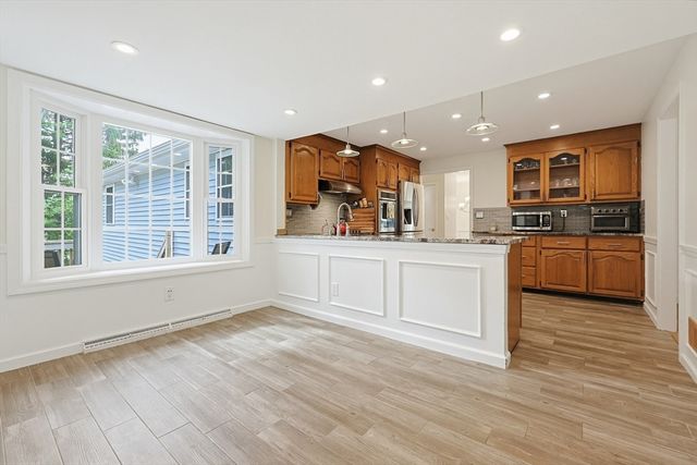 11 Malvern Rd, Norwood, MA 02062