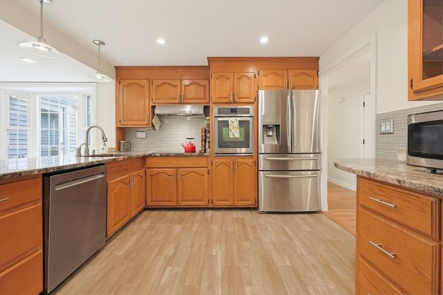 11 Malvern Rd, Norwood, MA 02062