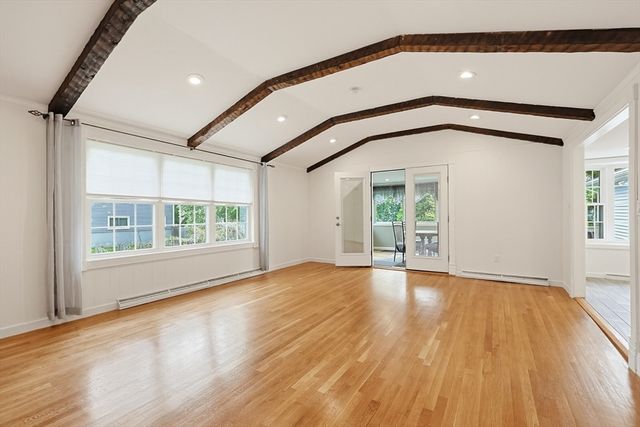 11 Malvern Rd, Norwood, MA 02062