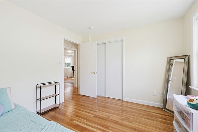 11 Malvern Rd, Norwood, MA 02062