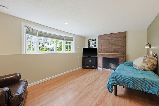 11 Malvern Rd, Norwood, MA 02062