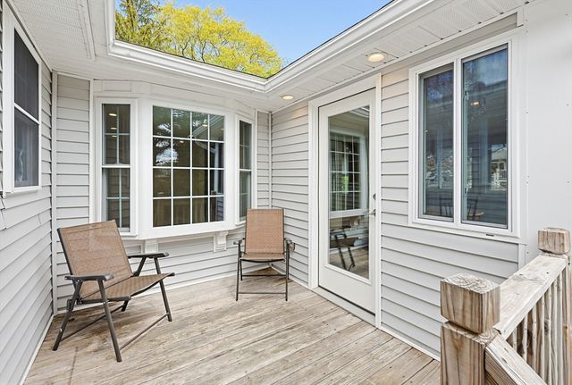 11 Malvern Rd, Norwood, MA 02062