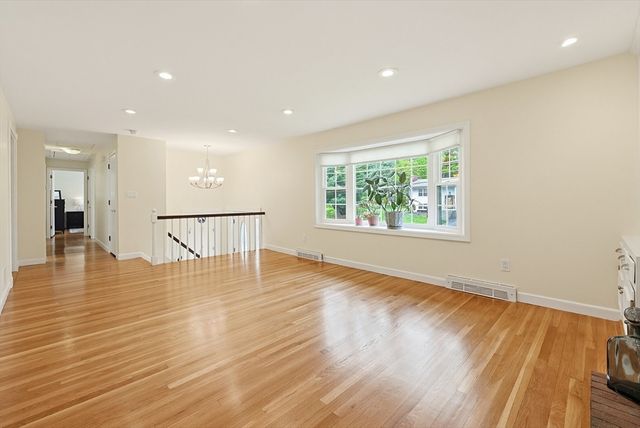 11 Malvern Rd, Norwood, MA 02062