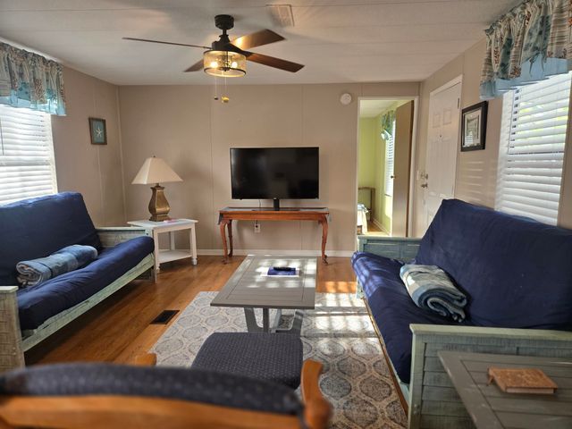 350 Ocean Breeze Dr., Garden City Beach, SC 29576