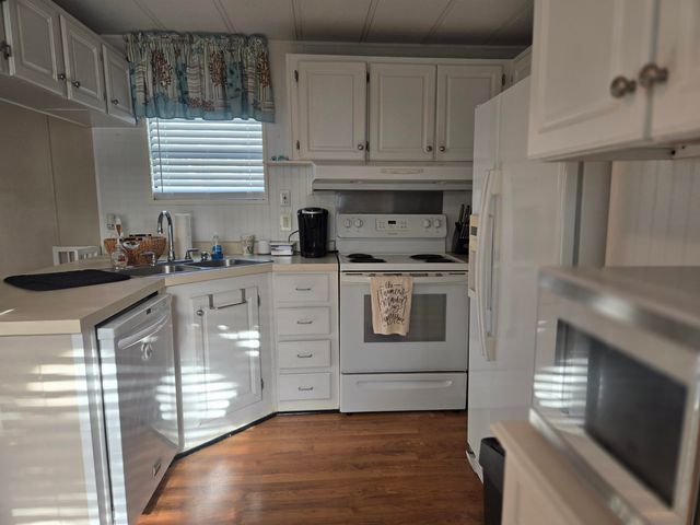 350 Ocean Breeze Dr., Garden City Beach, SC 29576