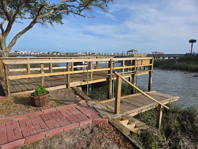 350 Ocean Breeze Dr., Garden City Beach, SC 29576
