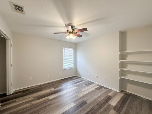 2357 Clairborne Drive, Fort Worth, TX 76177