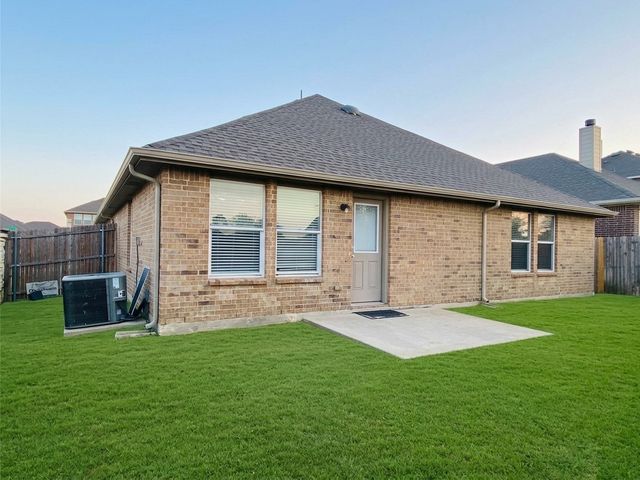 2357 Clairborne Drive, Fort Worth, TX 76177