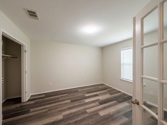 2357 Clairborne Drive, Fort Worth, TX 76177