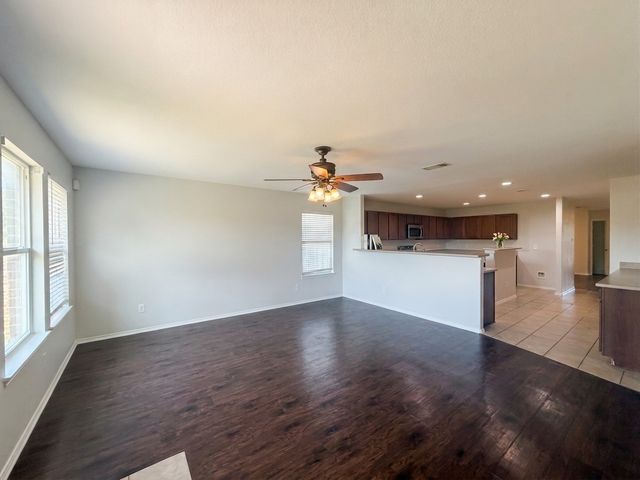 2357 Clairborne Drive, Fort Worth, TX 76177
