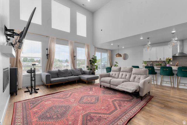 1581 W BRUSHLINE LN, South Jordan, UT 84095
