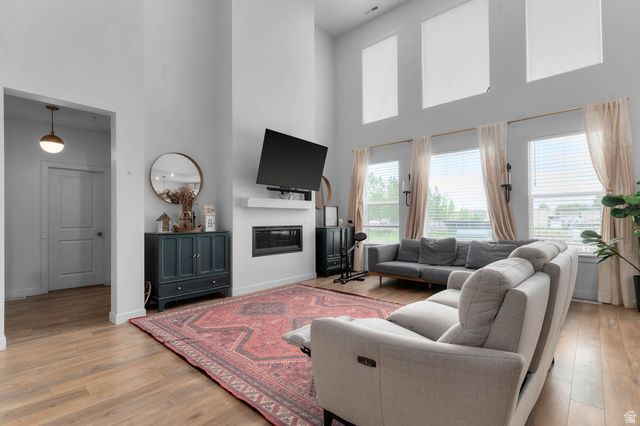 1581 W BRUSHLINE LN, South Jordan, UT 84095