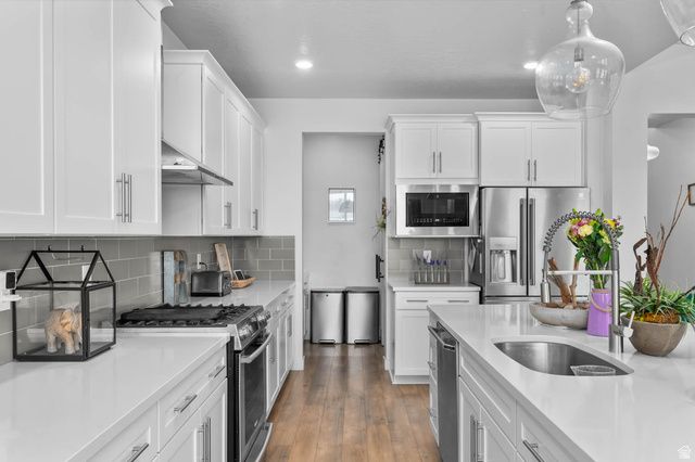 1581 W BRUSHLINE LN, South Jordan, UT 84095