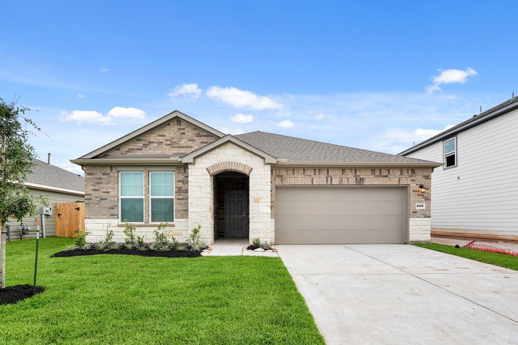 2508 Old Glory Lane, Bay City, TX 77414
