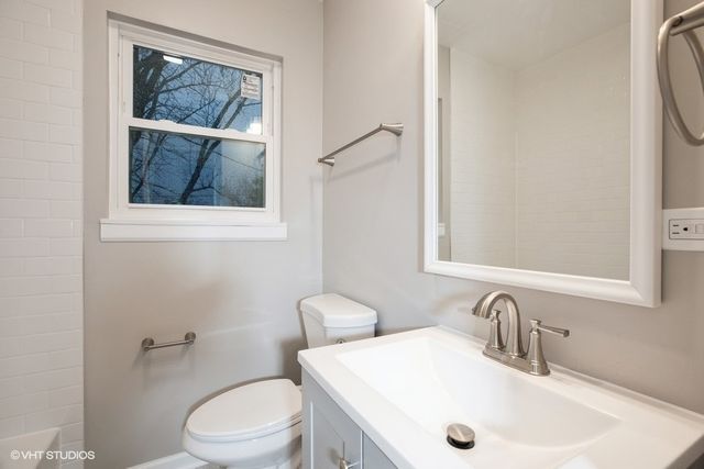 270 W 10th Street, Chicago Heights, IL 60411