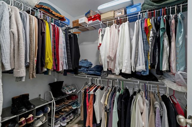 1166 South Broadview Avenue, Springfield, MO 65802