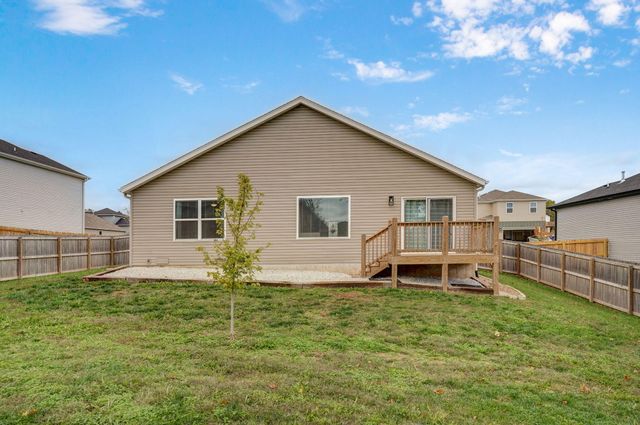 1166 South Broadview Avenue, Springfield, MO 65802