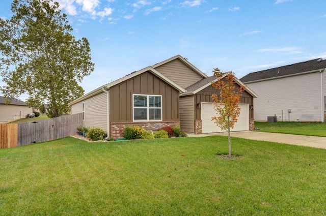 1166 South Broadview Avenue, Springfield, MO 65802