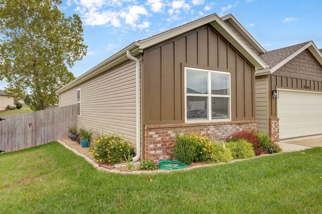 1166 South Broadview Avenue, Springfield, MO 65802